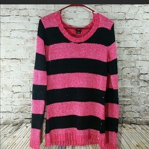 Rue21 beautiful pink and black sweater